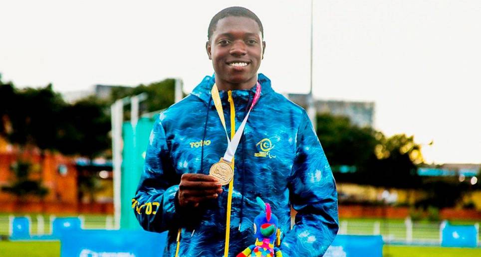 En el exterior, José Alejandro ha ganado con Colombia un bronce y un oro en el salto largo T47. FOTO cortesía FedeParatletismo