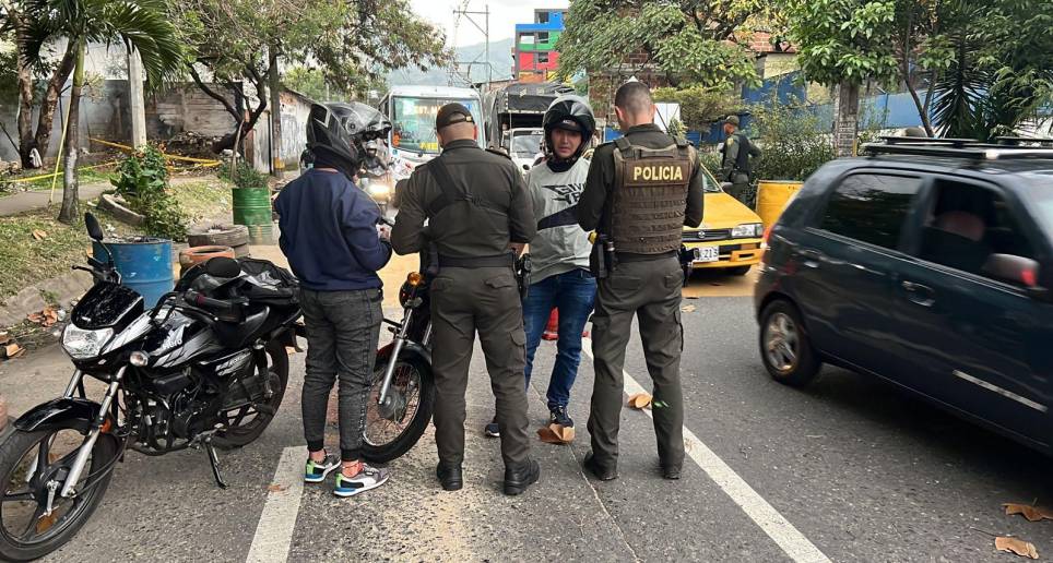 Este fin de semana se instalarán puesto de control por las principales avenidas y harán pruebas de embriaguez a conductores. Foto: cortesía Alcaldía de Medellin