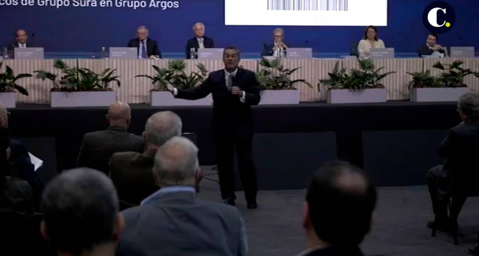 Carlos Raúl Yepes, expresidente de Bancolombia, se despachó contra Gilinski