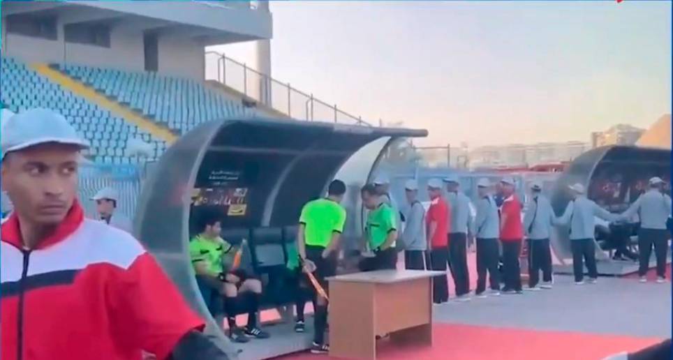 El juez tardó 15 minutos para resolver la jugada. FOTO CAPTURA DE PANTALLA 
