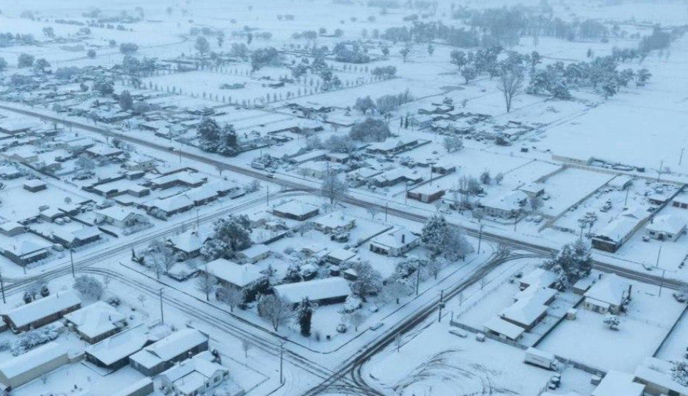 Fuertes nevadas han caído sobre el sureste de Australia, especialmente han afectado a los estados de Nueva Gales del Sur y Queensland. Imagen: Redes Sociales. 
