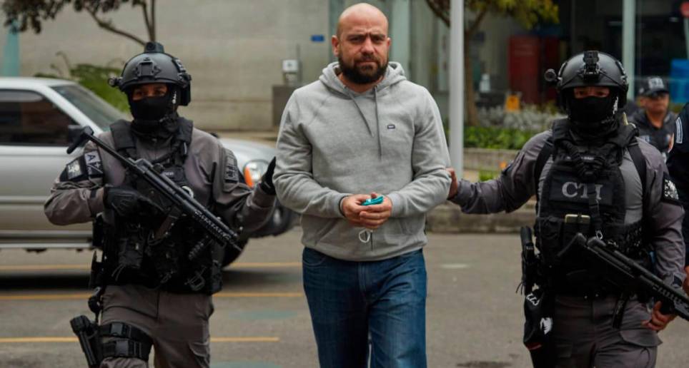 El coronel (r) Núñez se dio al fuga cuando fue señalado del triple homicidio. Huyó a México, allí se entregó y regresó a Colombia en septiembre pasado para afrontar el caso. FOTO: COLPRENSA 