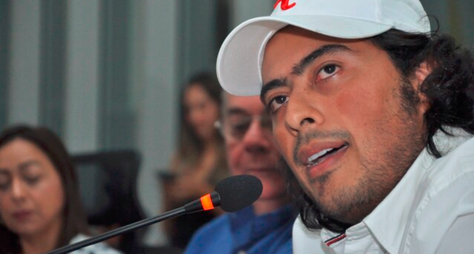 A Nicolás Petro, hijo del Presidente Gustavo Petro, la Fiscalía lo investiga por recibir supuesto dinero de narcos. La Corte rechazó la recusación contra el fiscal general Francisco Barbosa. FOTO: Colprensa