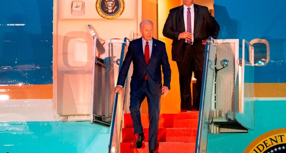 En los próximos días el presidente de los Estados Unidos deberá jugar con destrezas las piezas del tablero diplomático en Europa. Foto: Getty.