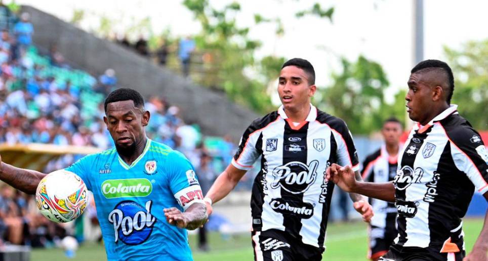 Pablo Rojas abrió el marcador en el estadio de Jaraguay, y la victoria la concretó Nelino Tapia. FOTO dimayor