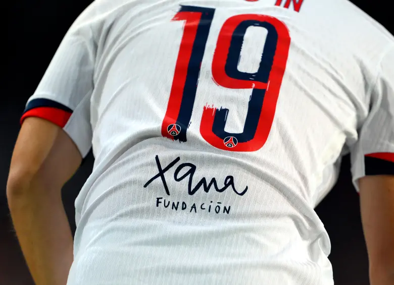 El PSG y el Barcelona llevaron el logo de Fundación Xana en sus camisetas. FOTO: GETTY