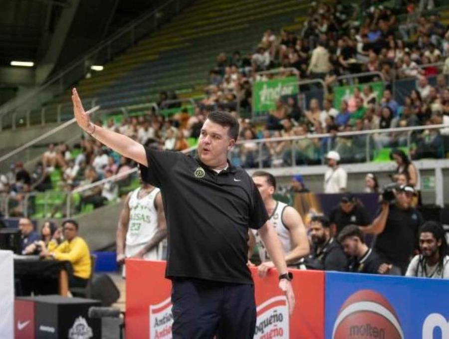El técnico venezolano Daniel Seoane está convencido que los jugadores que llegarán a Paisas para complementarse con el grupo que ya entrena, darán un gran espectáculo y la clasificación a la siguiente fase de la BCL. FOTO: ESNEYDER GUTIÉRREZ. 