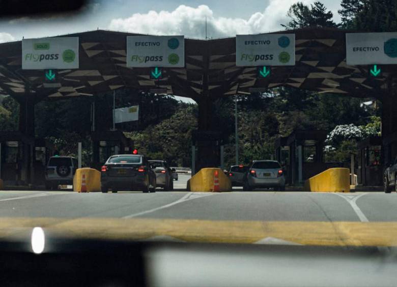 De los 179 peajes que hay en Colombia, 160 se pueden pagar con Flypass. Fotos: Cortesía