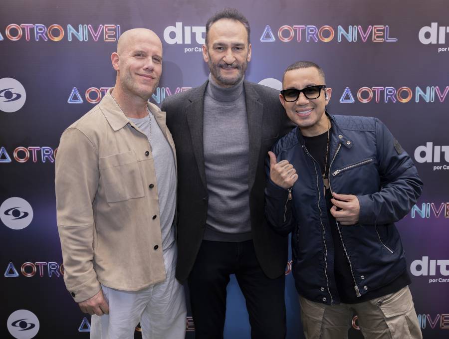 Los jurados de la nueva temporada de A otro nivel: Gian Marco, Kike Santander y Felipe Peláez, quienes evaluarán el talento de los participantes en esta edición con competencia grupal. FOTO cortesía Caracol TV
