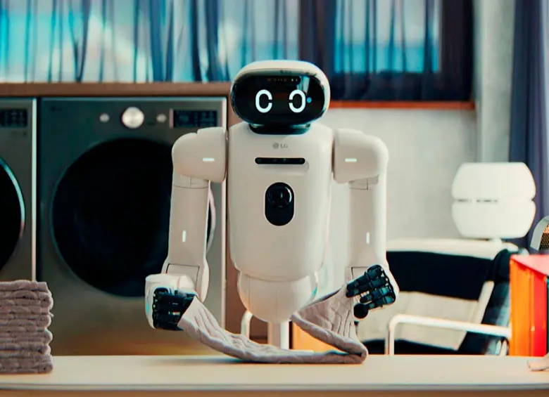 Este es el robot doméstico CLOiD, presentado por LG y desarrollado para hacer tareas cotidianas como cocinar y doblar la ropa. FOTO Europa Press