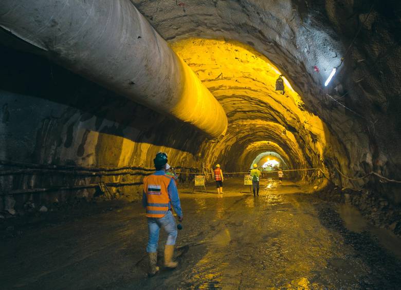 Se espera que con el segundo Túnel de Oriente se agilice el tránsito de más de 27.000 vehículos que transitan entre Medellín y el Oriente antioqueño todos los días. FOTO EL COLOMBIANO