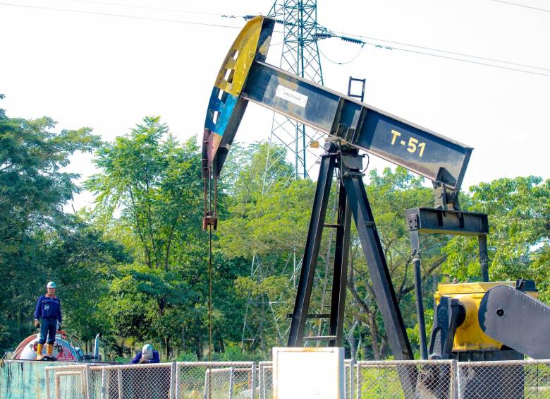 El gobierno ordenó la revisión de más de 117 contratos de exploración petrolera vigentes, antes de determinar el camino a seguir de cara a la disponibilidad de crudo y gas natural. FOTO Juan Antonio Sánchez