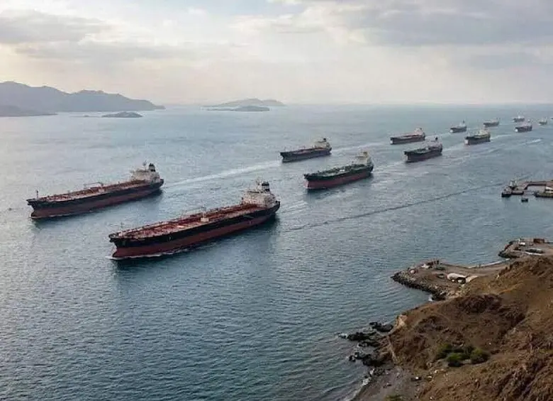Menos tráfico en el estrecho de Ormuz y más incidentes en plena tensión por bloqueos