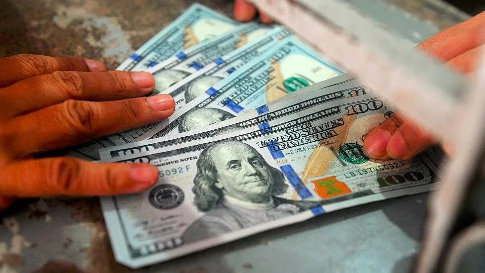 Dólar sigue por debajo de los $4.000. FOTO GETTY. 