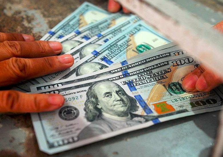Dólar sigue por debajo de los $4.000. FOTO GETTY. 