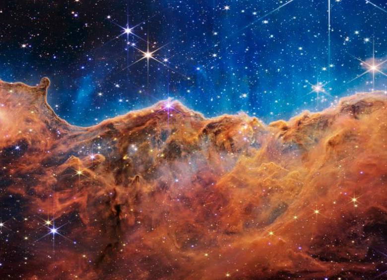 La Nebulosa de Carina: detrás de una capa de polvo y gas cósmico se encuentra el nacimiento de las estrellas. FOTO Cortesía Nasa