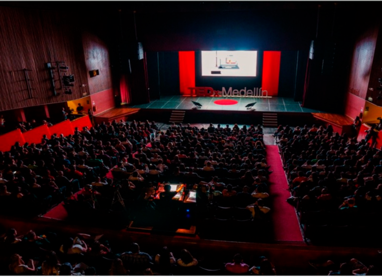 TEDxMedellín celebra 10 años democratizando las ideas desde la Comuna 13 hasta el Teatro Metropolitano