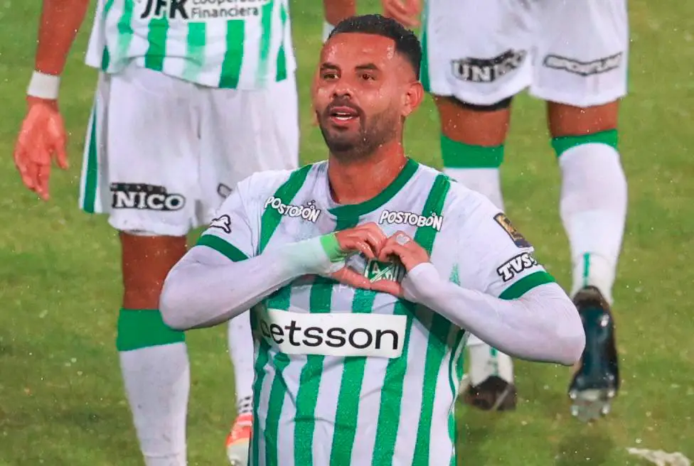Edwin Cardona al final del encuentro frente al Pasto en el que anotó dos golazos. FOTO MANUEL SALDARRIAGA