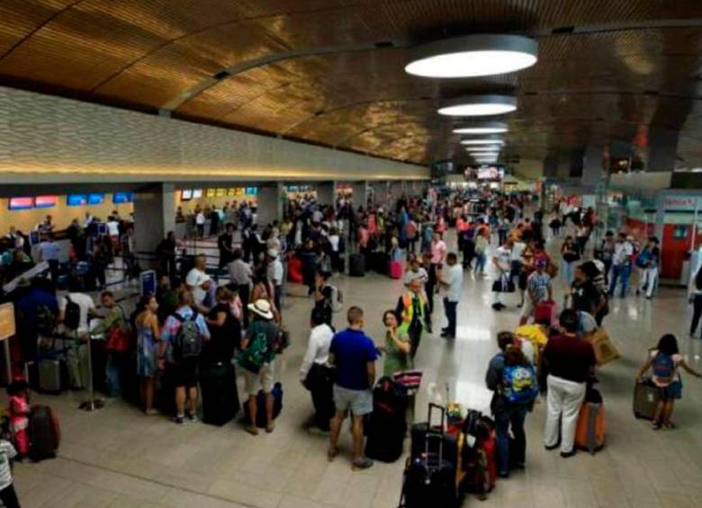 Además, la ANI, a través del concesionario actual, amplió la capacidad de las salas nacionales y ahora cuenta con mayor área en el segundo piso con 348 sillas nuevas que están ya disponibles para turistas nacionales y extranjeros. FOTO Colprensa.
