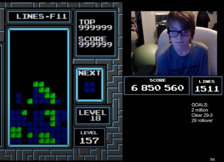 ‘Blue Scuti’ el niño que derrotó el juego de Tetris 34 años después de su creación. Foto captura video canal Classic Tetris.