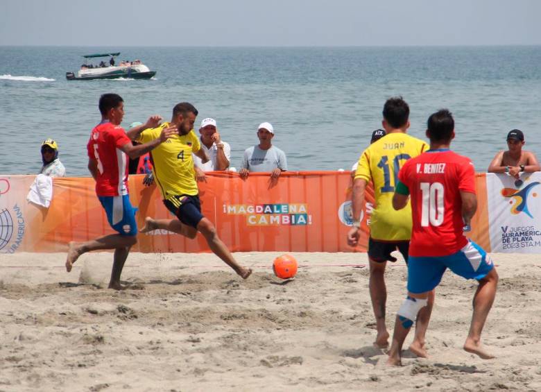 La Selección Colombia de fútbol playa ganó en su debut en los Suramericanos de playa a Paraguay. FOTO COC