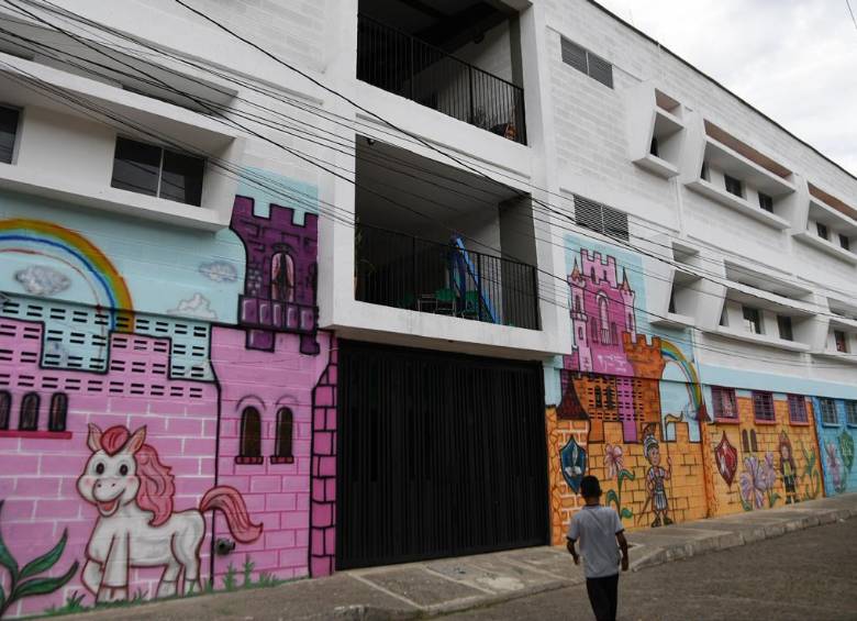 Así quedó la Institución Educativa Aura María Valencia de Hispania tras su renovación por $347 millones. FOTO: Cortesía