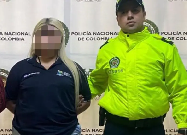 La contratista al momento de su detención tras el operativo contra la explotación sexual infantil. FOTO: Cortesía
