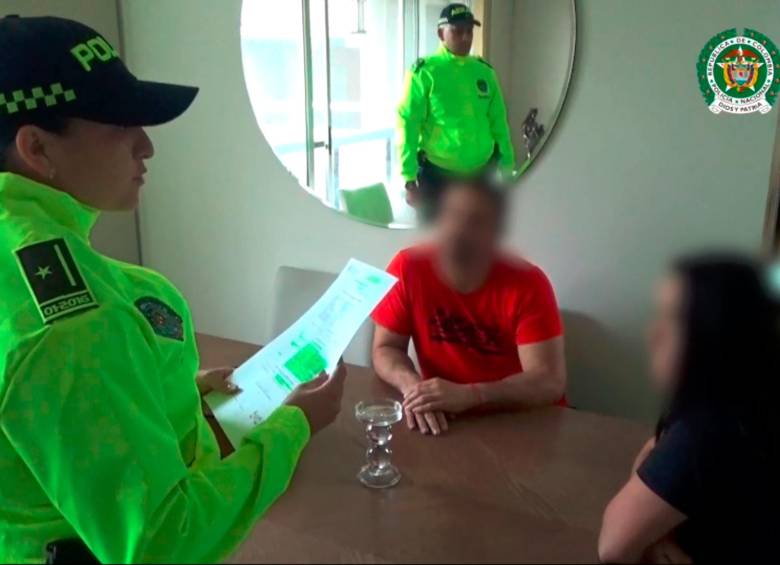 Todos los procesados recibieron medida de aseguramiento privativa de la libertad en los lugares de residencia. Tanto Villa Mesa como León Gallego aceptaron de manera libre y voluntaria los cargos. FOTO Video