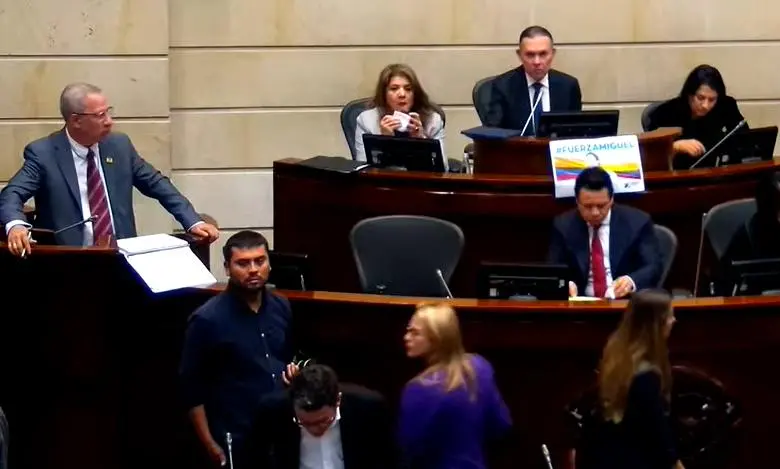 En la plenaria del Senado se discute el proyecto de reforma laboral. FOTO tomada de YouTube