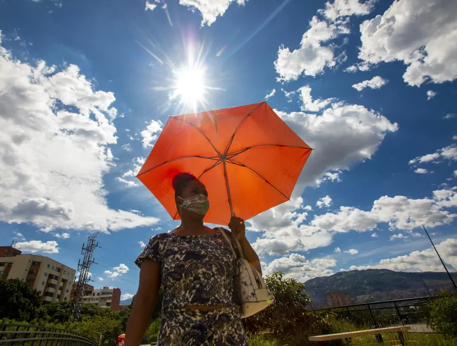 Desde comienzos de mayo el calor se ha sentido con especial intensidad en Medellín y su área metropolitana. FOTO: Camilo Suárez
