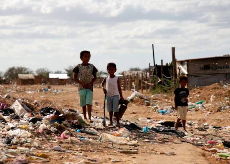 Los niños representan más de la mitad de la población afectada por la pobreza aguda, caracterizada por privaciones simultáneas en alimentación, educación y servicios básicos. FOTO CORTESÍA ABACO