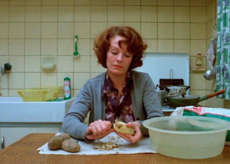 Fotograma de la película que ocupó el puesto uno en la encuesta de Sight & Sound 2022, Jeanne Dielman, 23 Quai du Commerce, 1080 Bruxelles (1975), de Chantal Akerman.