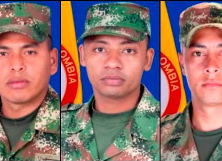 Sebastián Enrique Espitia, Enairo Luis Martínez y Álvaro Andrés Torres fueron los soldados que perdieron la vida. FOTO CORTESÍA