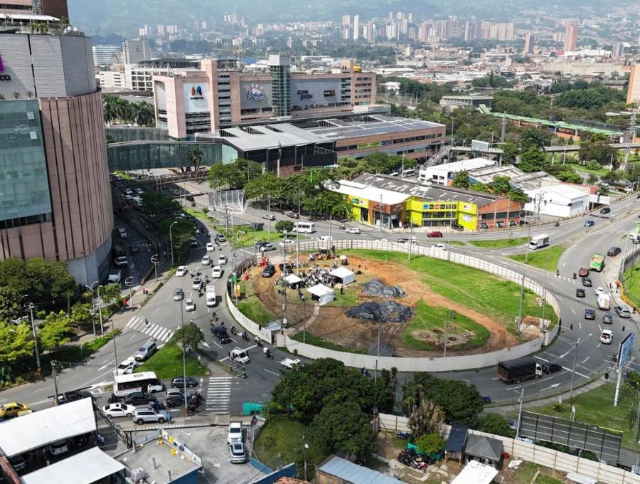 Así se ven las primeras intervenciones en la Calle 50 Sur con la avenida Las Vegas. FOTO Alcaldía de Medellín. 