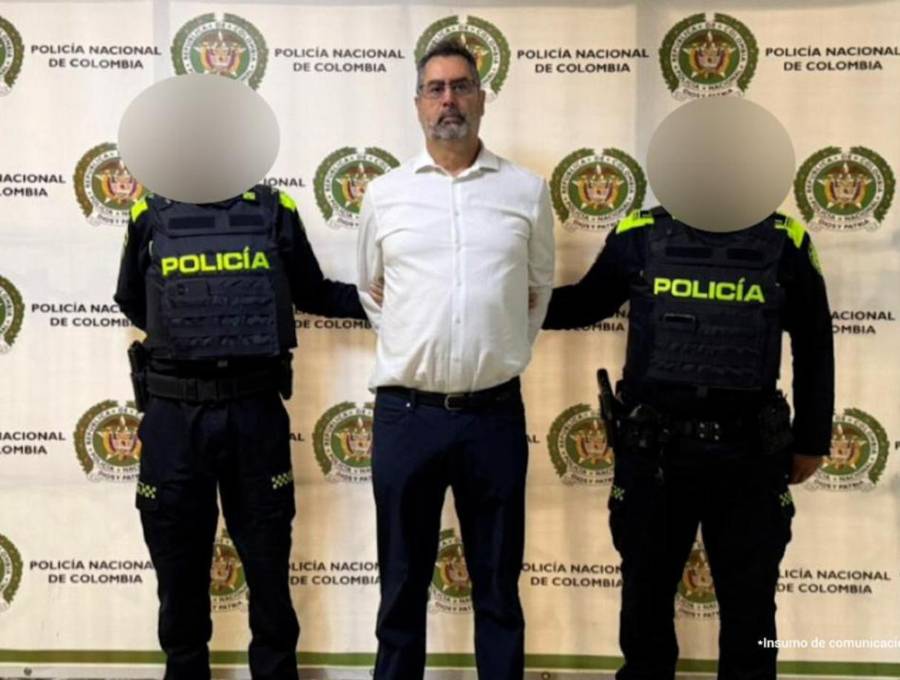 El urólogo fue capturado en un parqueadero ubicado al sur del Valle de Aburrá. FOTO FISCALÍA. 