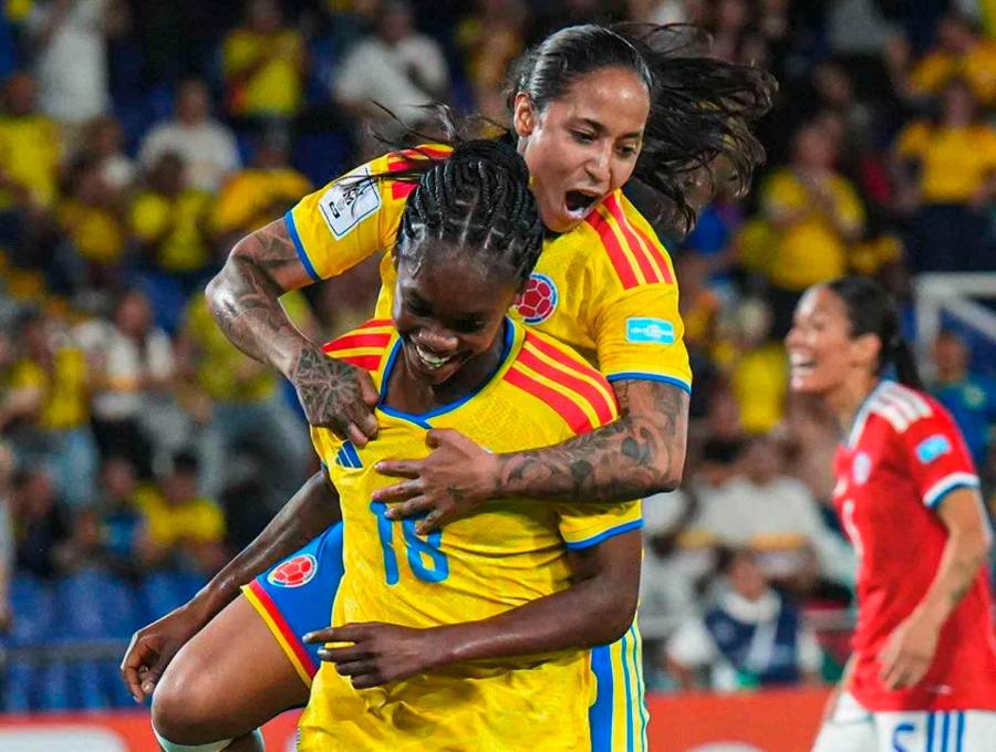 Linda Caicedo y Manuela Pavi serán titulares con la Selección Colombia Femenina este sábado, a las 6:00 de la tarde, como visitante ante Argentina. FOTO CORTESÍA FCF 