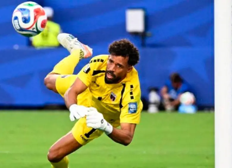 Vozinha fue una de las grandes figuras de Cabo Verde en el Mundial 2026 y está a un paso de convertirse en nuevo arquero de Colo Colo. FOTO: 