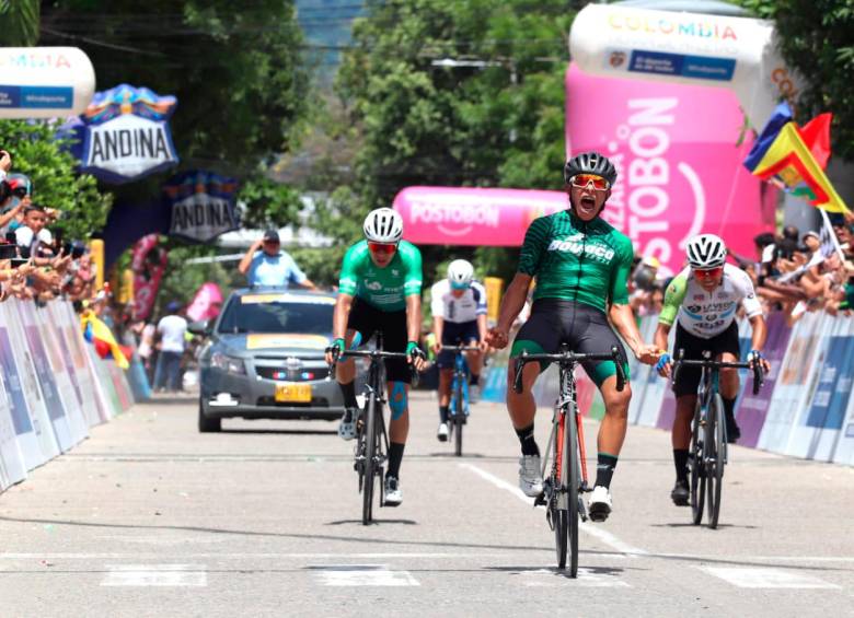 En la etapa de hoy se destacaron 2 ciclistas nicaragüenses, que ingresaron segundo y tercero, respectivamente. FOTO: CORTESÍA FEDECICLISMO