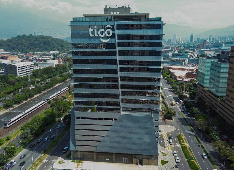 Sigue el pulso por la enajenación de Tigo-Une, esta vez se pide investigar la venta de antenas pactada en enero. FOTO EL COLOMBIANO