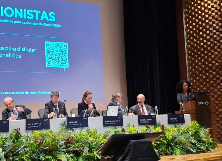 Accionistas de Grupo Sura aprobaron un programa de readquisición de acciones por hasta $500.000 millones, con vigencia hasta el 31 de marzo de 2028. FOTO Ferney Arias