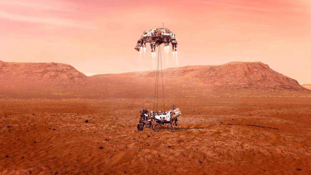 Es el vehículo más pesado, complejo y caro que la NASA ha enviado a la superficie de Marte: unos 2.200 millones de euros. Según la directora de vuelo de la misión, el aparato tiene toda la tecnología necesaria para encontrar rastros de vida microbiana. Foto. 