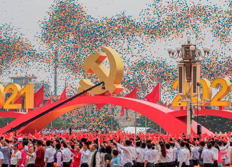 Los actos centrales de la celebración de los 100 años del Partido se dieron en la representativa plaza de Tiananmen o o plaza de la Puerta de la Paz Celestial, en Pekín, que representa un emblema para el sistema de gobierno del país. Foto EFE
