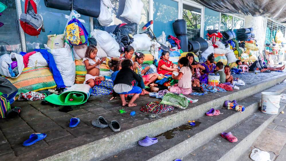 Estas familias habían llegado a Medellín desplazados por la violencia. FOTO: Jaime Pérez