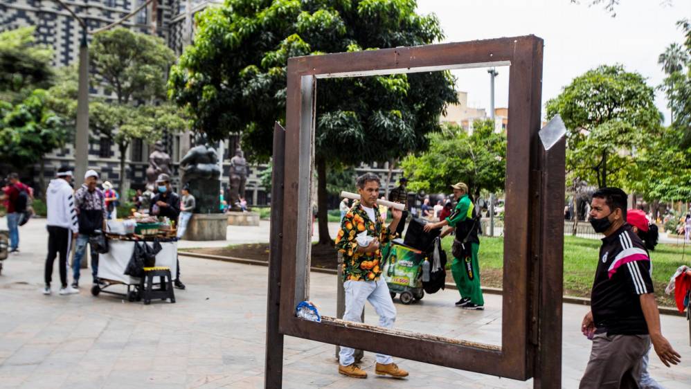 Este sector es referente turístico de Medellín y a diario llegan visitantes extranjeros y nacionales. Fotos Julio César Herrera
