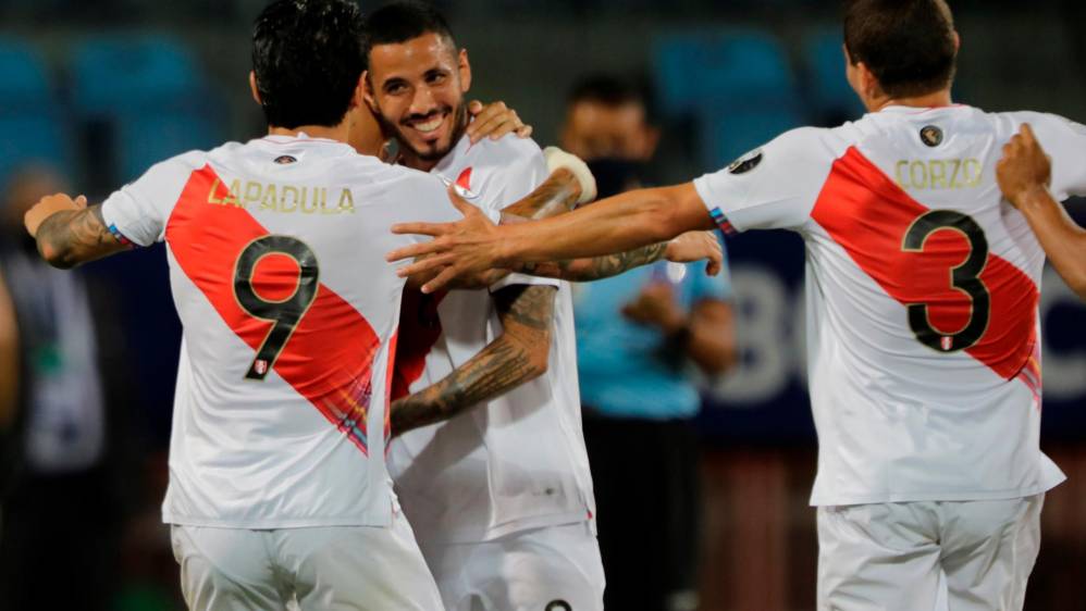 Con el 2-1 en contra la Tricolor complicó su clasificación a los cuartos de final de la Copa América. Foto: EFE