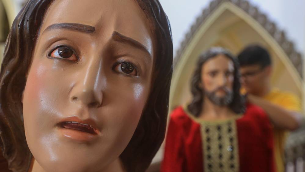 En la iglesia Señor de la misericordia en Manrique los voluntarios ayudaron con todo lo relacionado con esta celebración religiosa Foto: MANUEL SALDARRIAGA QUINTERO.