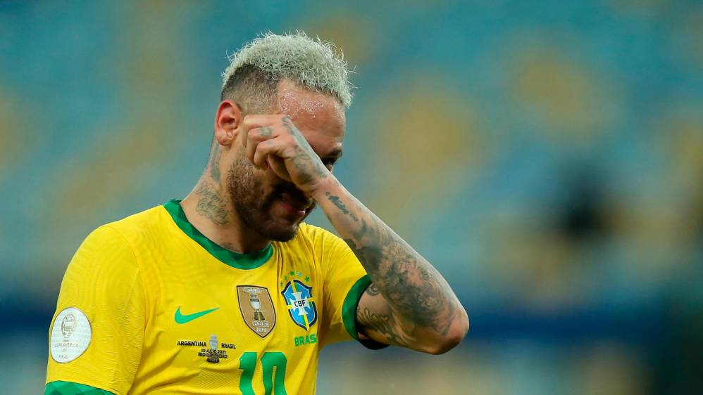 Neymar no pudo contener su tristeza al final del partido. Foto: GettyImages