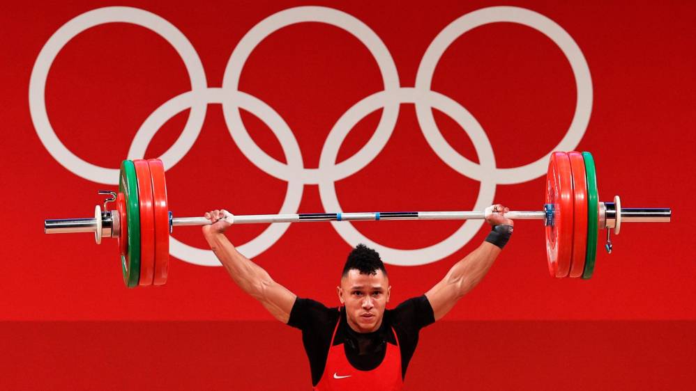 La presea dorada se escapó por muy poco al deportista colombiano, pues fue superado por los 332 kg alzados por el chino Lijun Chen. Foto Getty Images