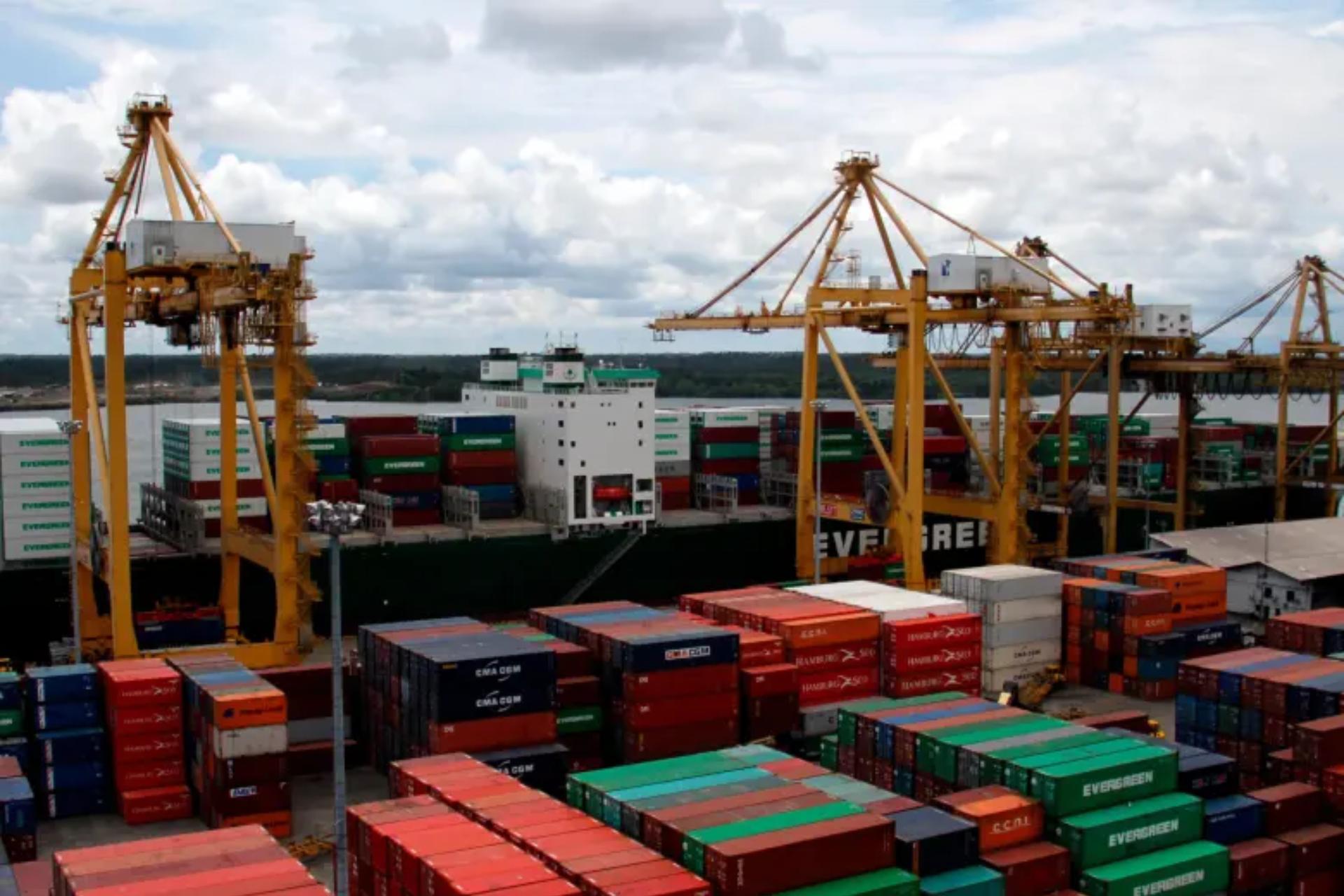 Expertos analizaron la relación entre Colombia y Venezuela: ¿estabilidad económica o fractura institucional?