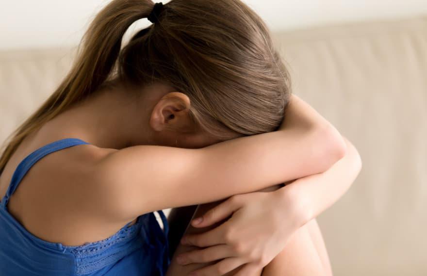 Cárcel para mujer que explotaba sexualmente a su hija en Cartagena